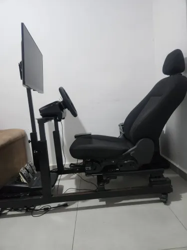 Cockpit para simulador de corrida