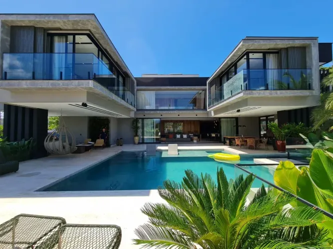 Casa Alto Luxo à venda no Condomínio Jardins do Golf em Riviera de São Lourenço - Bertioga