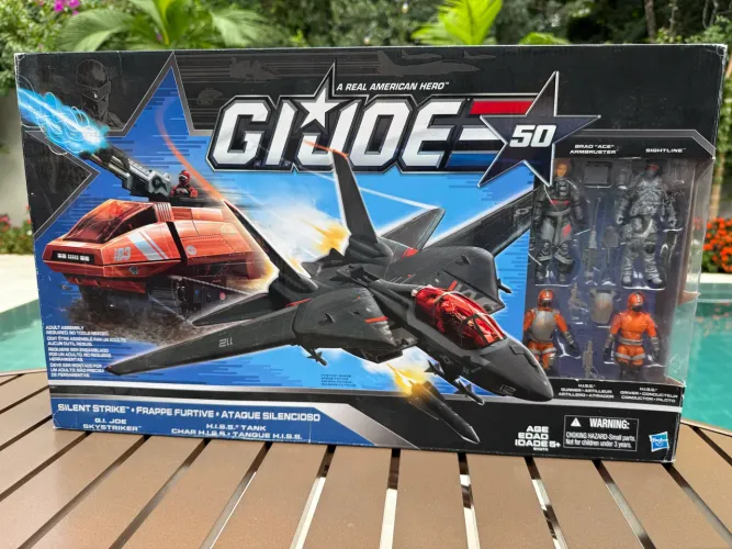 Gi Joe Silent Strike Hiss Tank Orange e Black Skystriker Jet pilotos comandos em ação