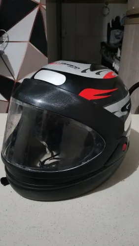 Capacete