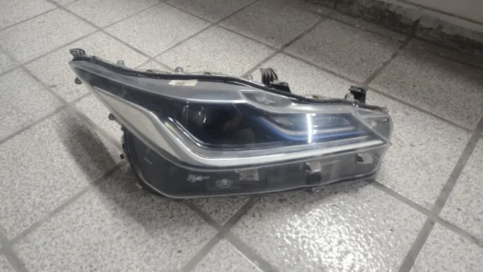 FAROL LADO DIREITO TOYOTA COROLLA HYBRID NF E GARANTIA