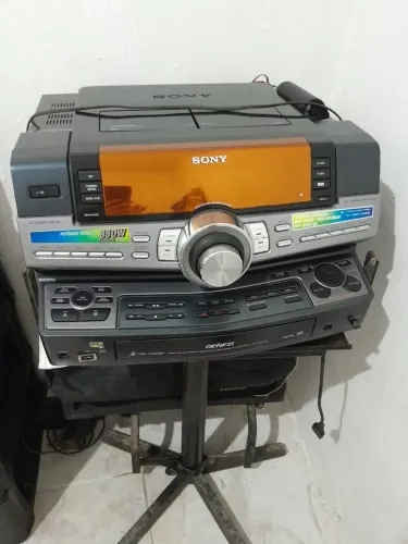 *Som retrô Sony Genezi X-Treme Pro 880W RMS - 4 Caixas + Pedestal - Perfeito Estado