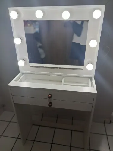 Penteadeira Camarim 2 gavetas 100% MDF 8 bocais para lâmpadas 