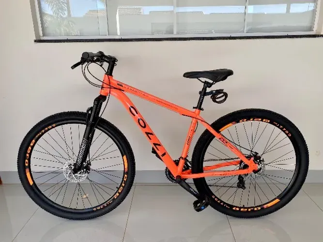 Bicicleta Colli - Aro 29 - Alumínio - excelente estado de conservação