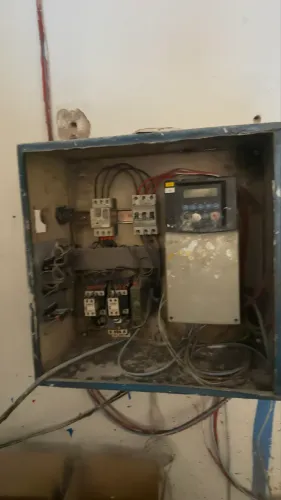 Inversor de frequência com todo esquema elétrico e motor 