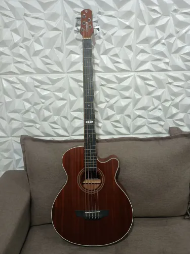 Baixolão c/Piezo Takamine 