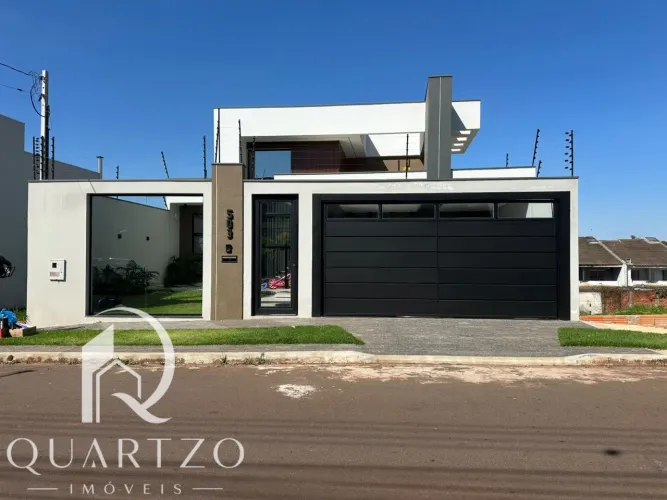 Casa Alto Padrão Porteira Fechada com 3 Suítes e Piscina Aquecida | Jardim Cidade Monções