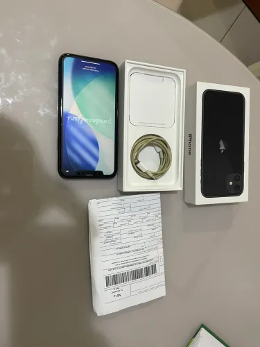 iPhone 11 em excelente condições e ótimo valor. 