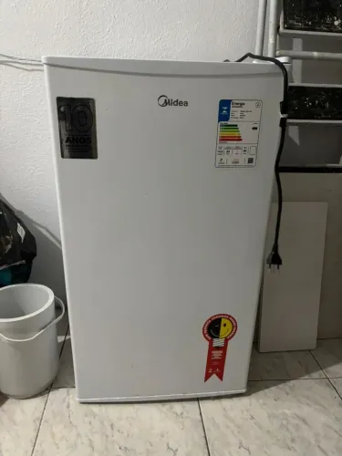 Frigobar Midea 93L