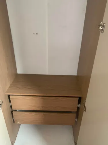 Vendo guarda-roupa bartira 6 portas !!