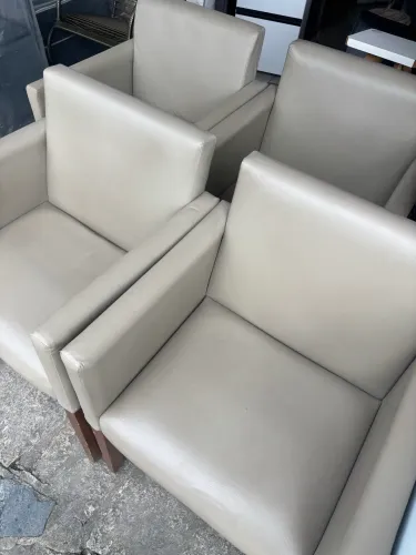 POLTRONAS USADAS ( 130.00 CADA )
