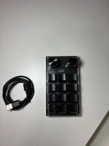 Mini Teclado USB-C Macro Pad - 12 teclas + 2 knobs