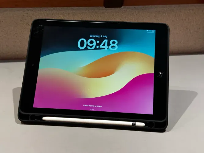 Ipad 6ª Geração 128 GB -- USADO