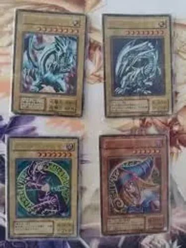 50 cartinhas yu gi ho antigas aleatorias