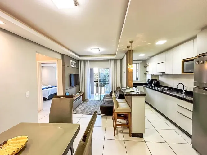 Apartamento com 2 dormitórios à venda, 67 m² por R$ 659.000 - Centro - Balneário Piçarras/