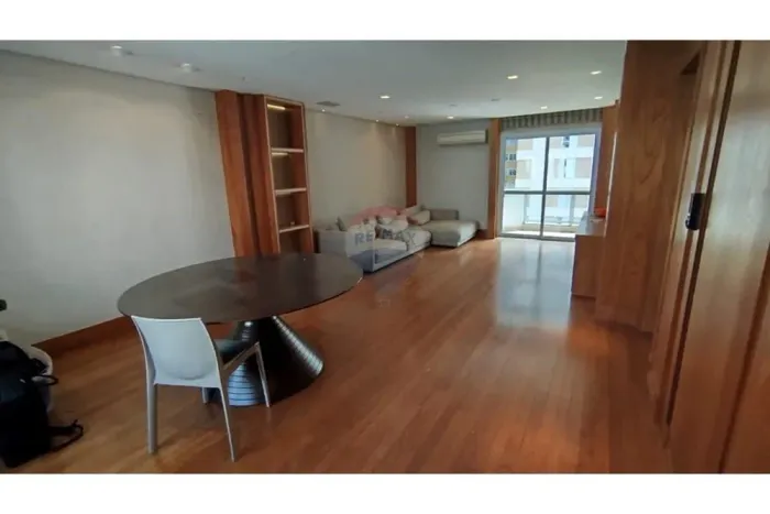 Apartamento mobiliado para alugar, com 163m², 3 dormitórios (1 suíte ), cozinha e banheiro