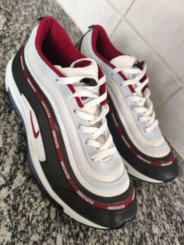 TÊNIS NIKE