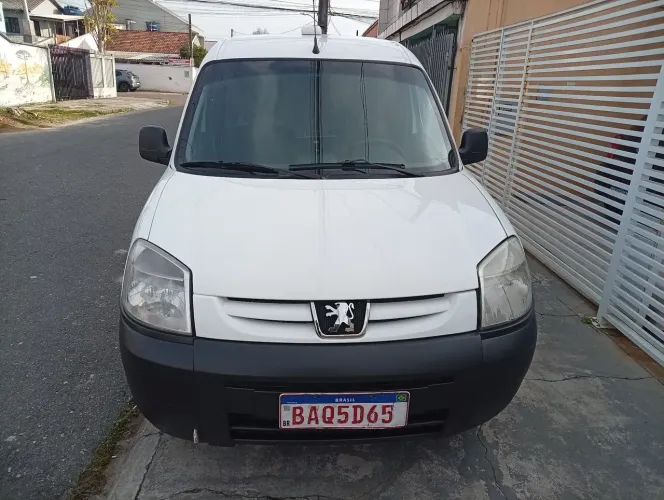Peugeot Partner Furgão 1.6 16v/ 1.6 16V Flex 3P 2017
