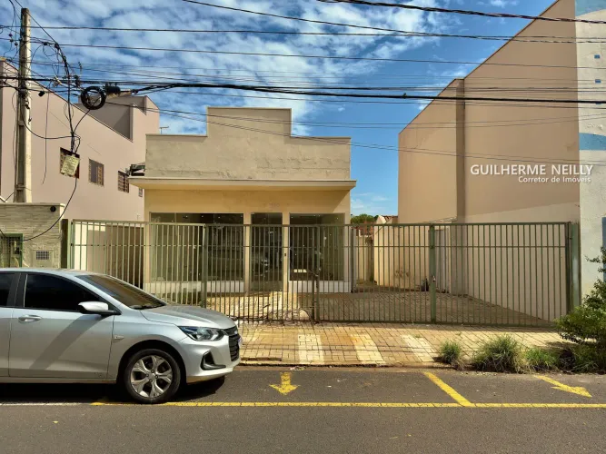 Ponto Comercial com 163,53m² de construção! (Empresa, restaurante, salão de festas, etc...