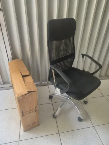 Cadeira presidente escritório NOVA