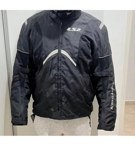 Jaqueta modelo touring/adventure