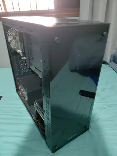 PC Gamer antigo (para retirada de peças)