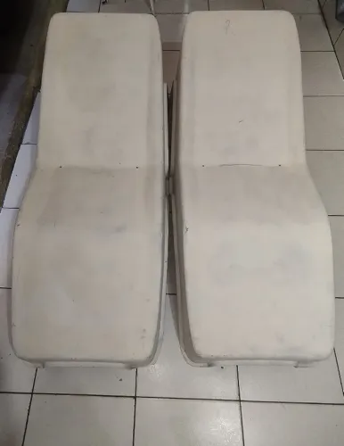 Espreguiçadeira para piscina, único dono