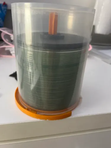 CD-R pino com 90 discos. 