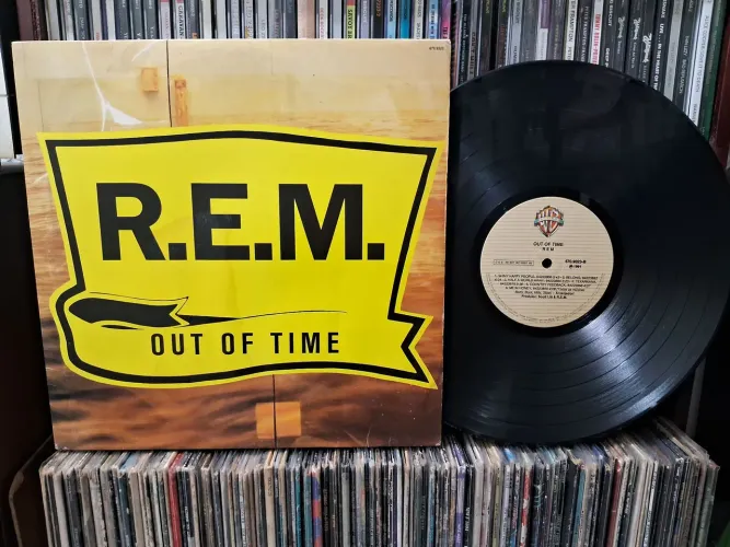 Lp REM - Out of Time