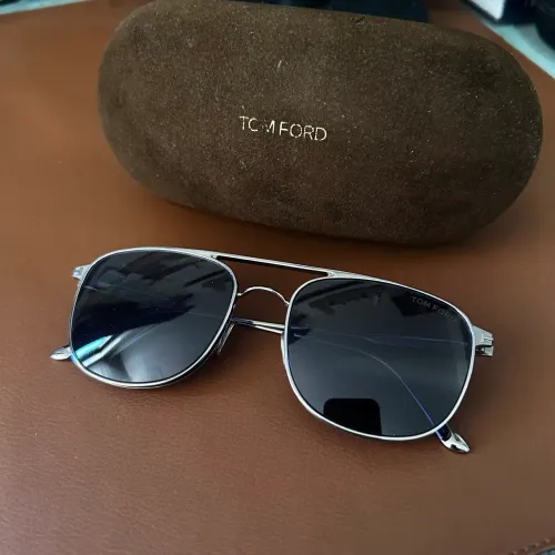 Óculos de Sol Tom Ford Jake TF827 14V