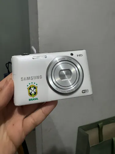 Câmera Samsung ST2014F Brasil