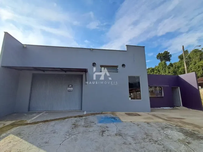 Galpão/Depósito/Armazém para Aluguel no Bairro Três Rios do Sul com 120 m²