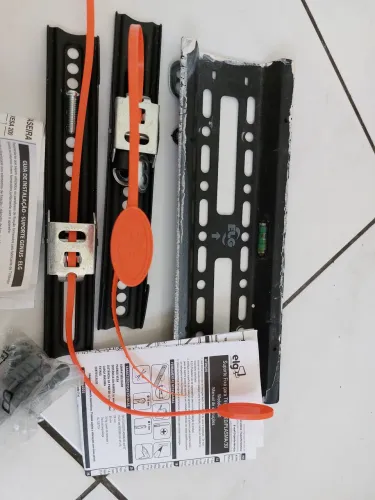 Suporte de TV até 42 polegadas