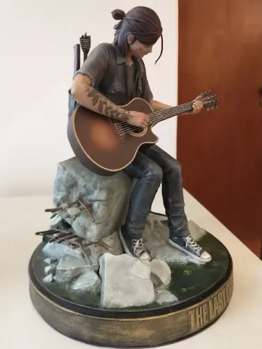 Action Figure Ellie - The Last of Us 2