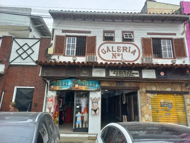 Loja em Galeria para aluguel com 16 metros quadrados em Centro - Rio das Ostras - RJ