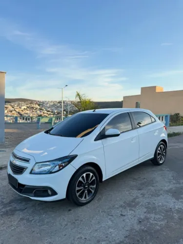Chevrolet Onix Hatch LT 1.4 8V Flex Power Mec. 4P 2015