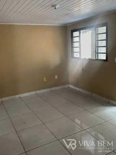 Casa com 2 Quarto(s) e 1 banheiro(s) para Alugar, 72.00 m² por R$ 977 / Mês