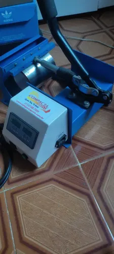 PRENSA TÉRMICA CANECAS E GARRAFAS