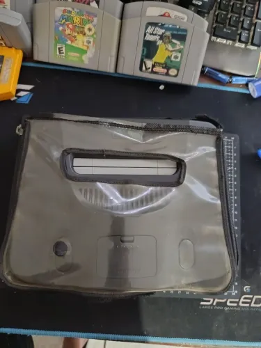 N64 impecável direto dos anos 90