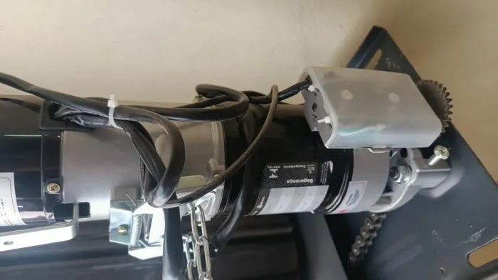 Manutenção e reparos de portas automáticas de enrolar