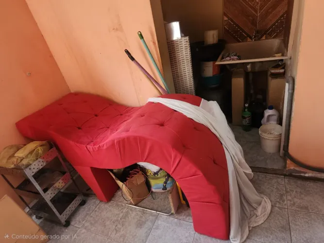 Maca de estética semi nova excelente estado de luxo