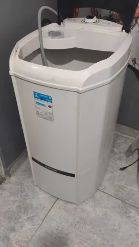Tanquinho e Centrifuga de roupas dois pelo preço de um seminovos