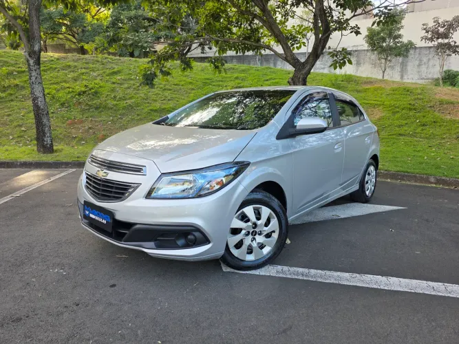 Chevrolet Onix Hatch LT 1.4 8V Flex Power Mec. 4P 2016