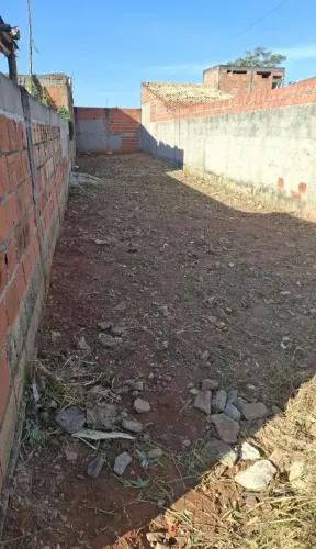 Lote à venda em Moreira César