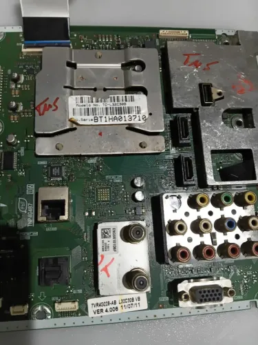 Placa Principal TV Panasonic TC-L32C30B - TNP4G487 + Botões e Alto-falantes - Original