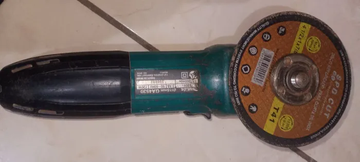 Lixadeira elétrica Makita 220 volts