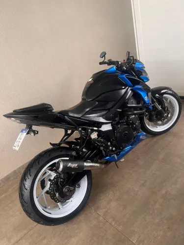 Suzuki Gsxs zera .. ? A cor mais linda ? !!!!