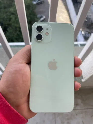 iPhone 12