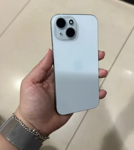 iPhone 15 128gb - Azul (EM EXCELENTE ESTADO)