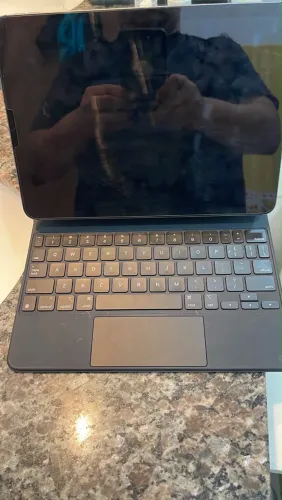 iPad Air 4 11 64GB Wi-Fi 5G & teclado Magic